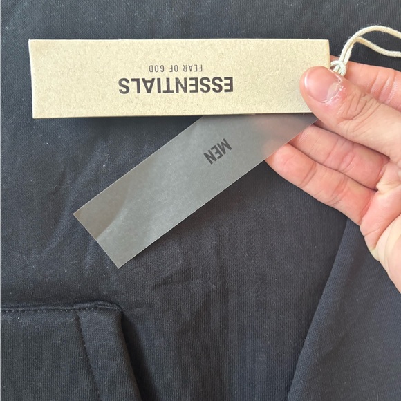 Black Fear of God Essentials Hoodie - Picture 4 of 9